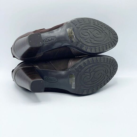 Clarks Ankle Booties Brown Ankle Belted 4 inch heel - Women’s 9M - Picture 8 of 9